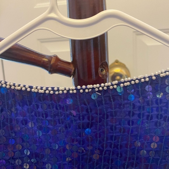 NWT FULL SEQUIN AND BEADED GOWN MEASUREMENTS PROVIDED - Picture 9 of 11